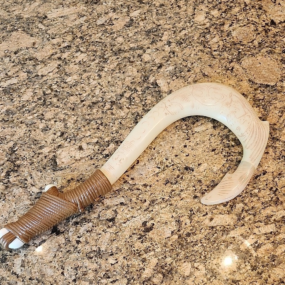 Disney Moana Maui's Magical Fish Hook Toy - White and Brown